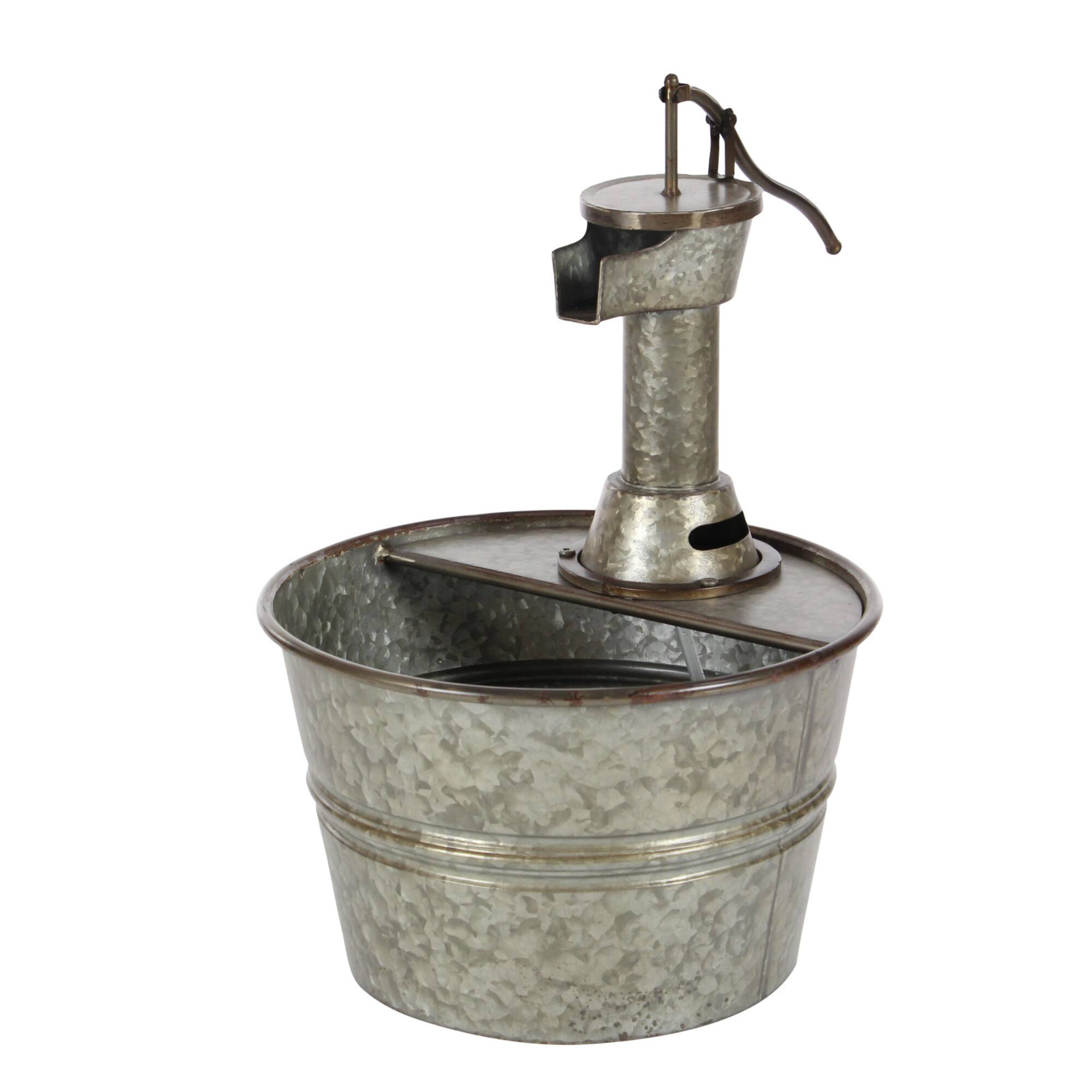 Grey Iron Farmhouse Fountain, 18" x 15" x 17"